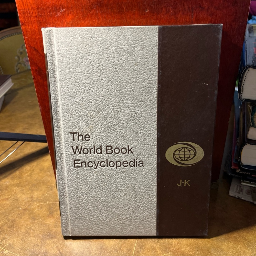 1974 The World Book Encyclopedia Volume 11 - Letter J-K